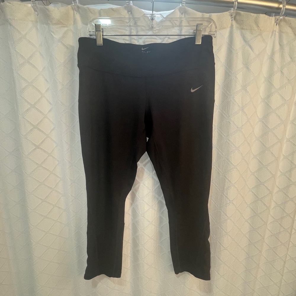 Nike dry-fit black leggings large with drawstring